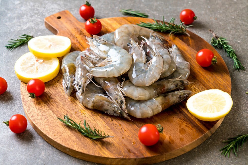 How Long Can Raw Shrimp Sit Out? [Plus Easy Defrosting Methods]