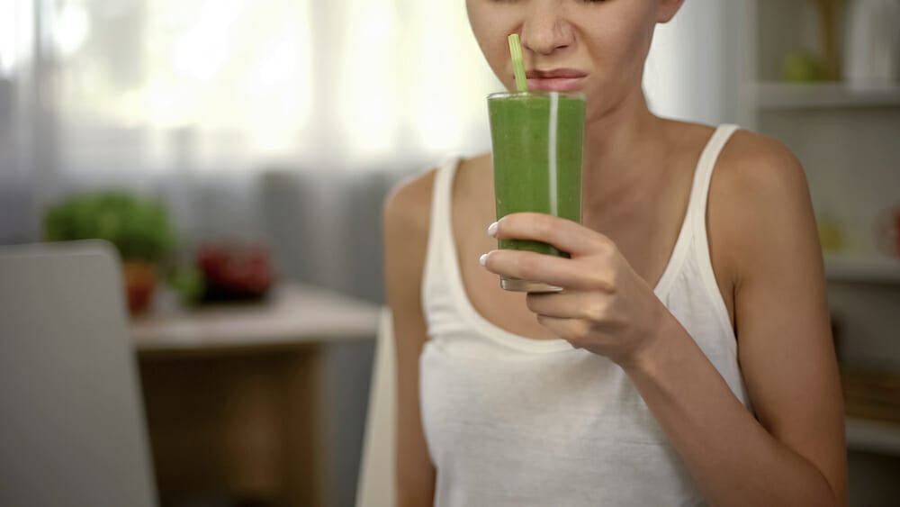 How Long Does Celery Juice Last? (Refrigeration & Storage)