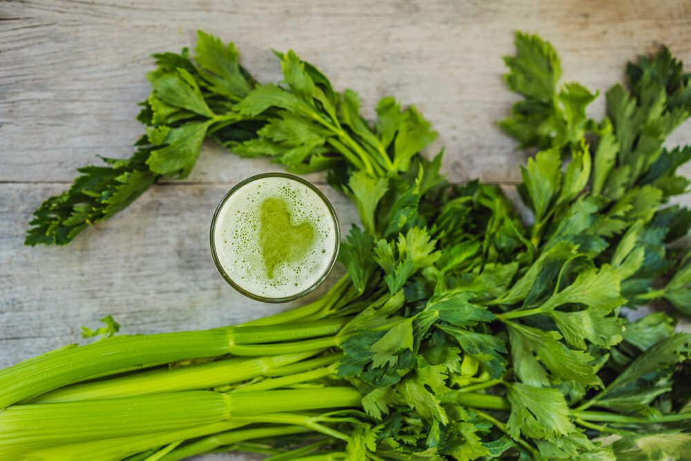 How Long Does Celery Juice Last? (Refrigeration & Storage)